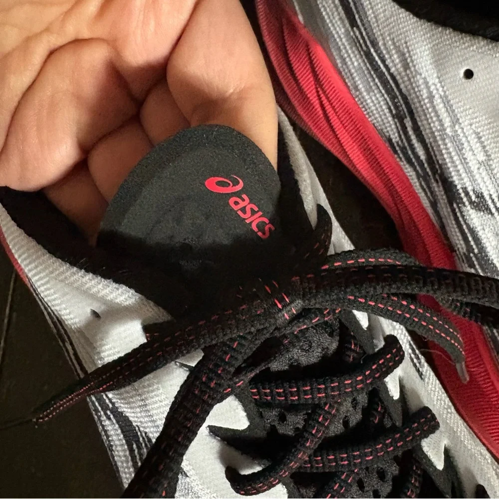 ASICS Novablast 3 Men’s Running Walking‎ Shoes Sneakers Workout Size 11.5 - Picture 9 of 11